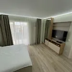 Apartman Anes *